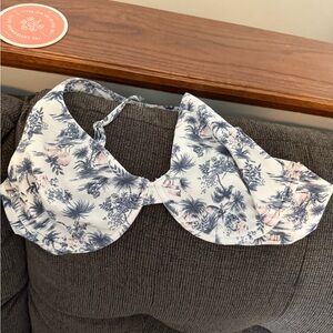 Abercrombie & Fitch Blue and White Floral Bikini Top
